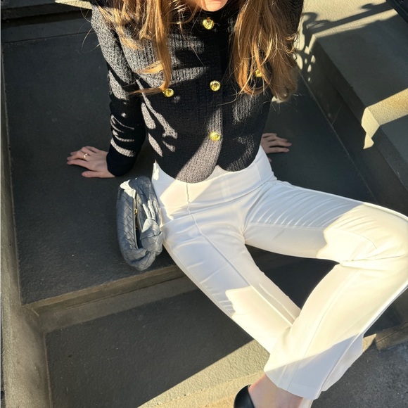 Chic white cropped trousers - Picture 2 of 7